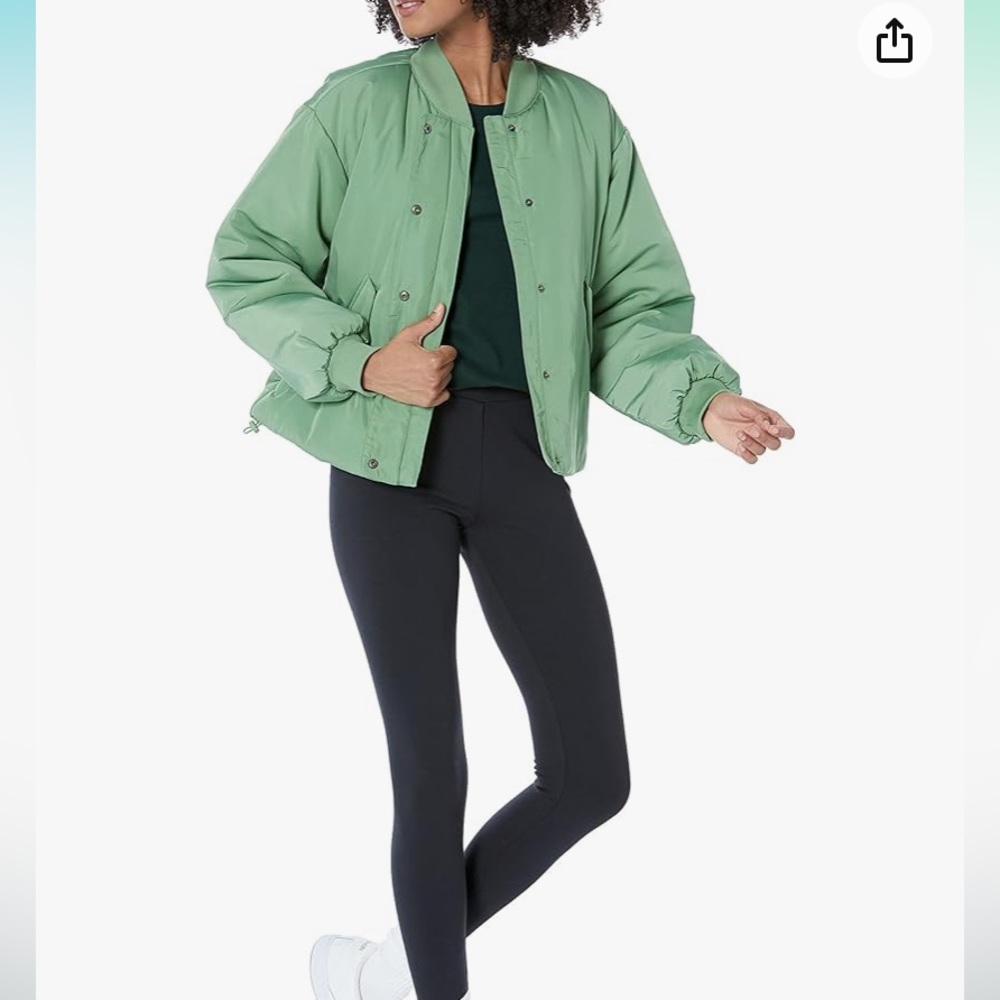 Amazon Essentials Womens Relaxed-Fit Padded Cropped Bomber Jacket‎